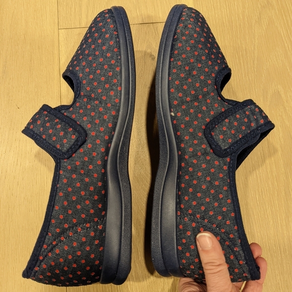 Cosyfeet Navy and Red Polka Dot Mary Jane Shoes extra wide - Picture 3 of 10